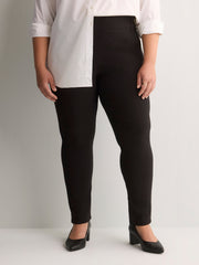 Responsible, Petite, Black Skinny-Leg Savvy Pant - PENN. Essentials