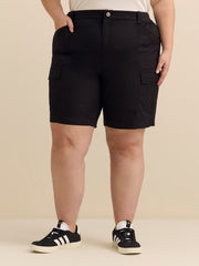 Solid Bermuda with cargo pockets