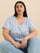Crew-Neck Curvy Tee