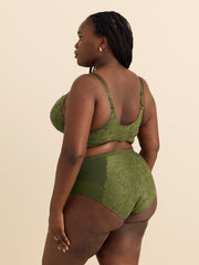 Padded Plunge Bra with Magnetic Front Closure - Déesse Collection