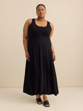 Responsible, Scoop Neck Sleeveless Dress with Slit