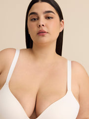 Wireless Plunge Bra with Lace - Déesse Collection