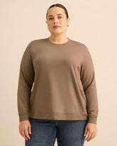 Long-Sleeve Boyfriend-Fit Crew Neck Sweatshirt