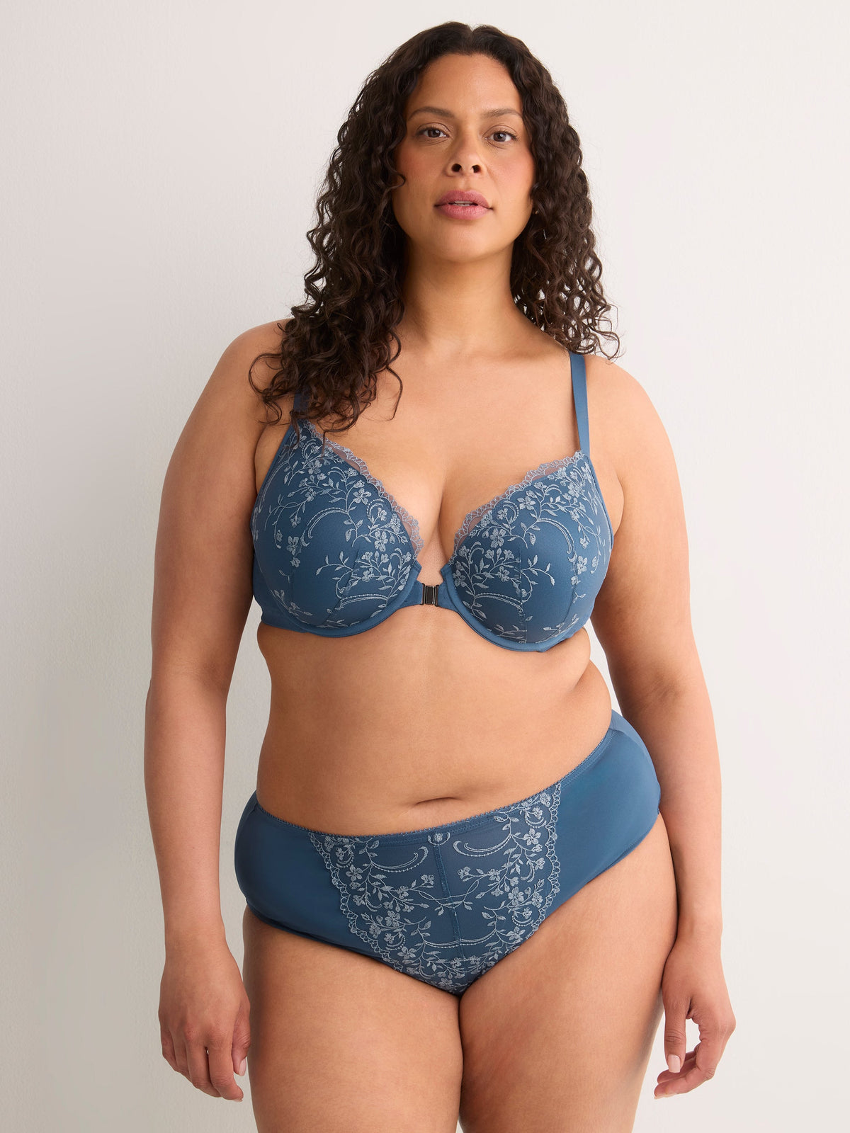 Blue Underwire Plunge Bra with Magnetic Front Closure - Déesse Collection