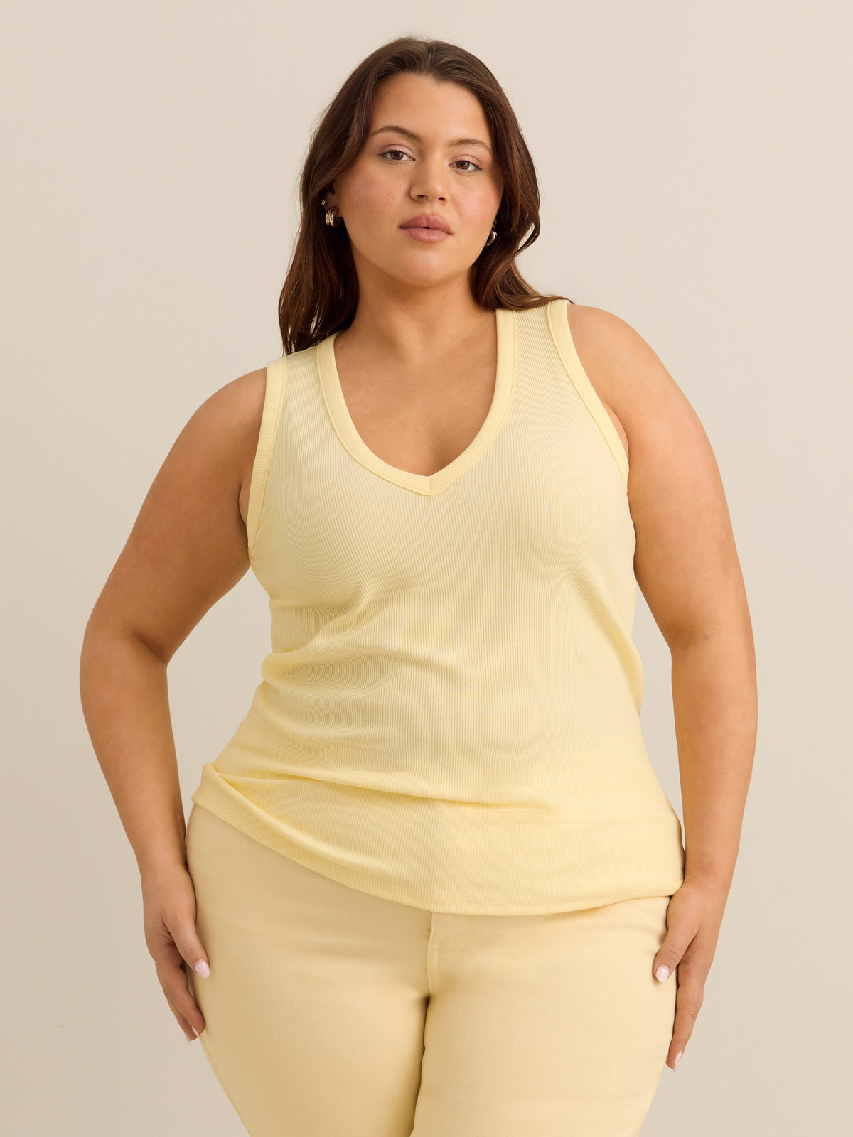 Fitted V-Neck Ribbed Knit Tank Top - Addition Elle