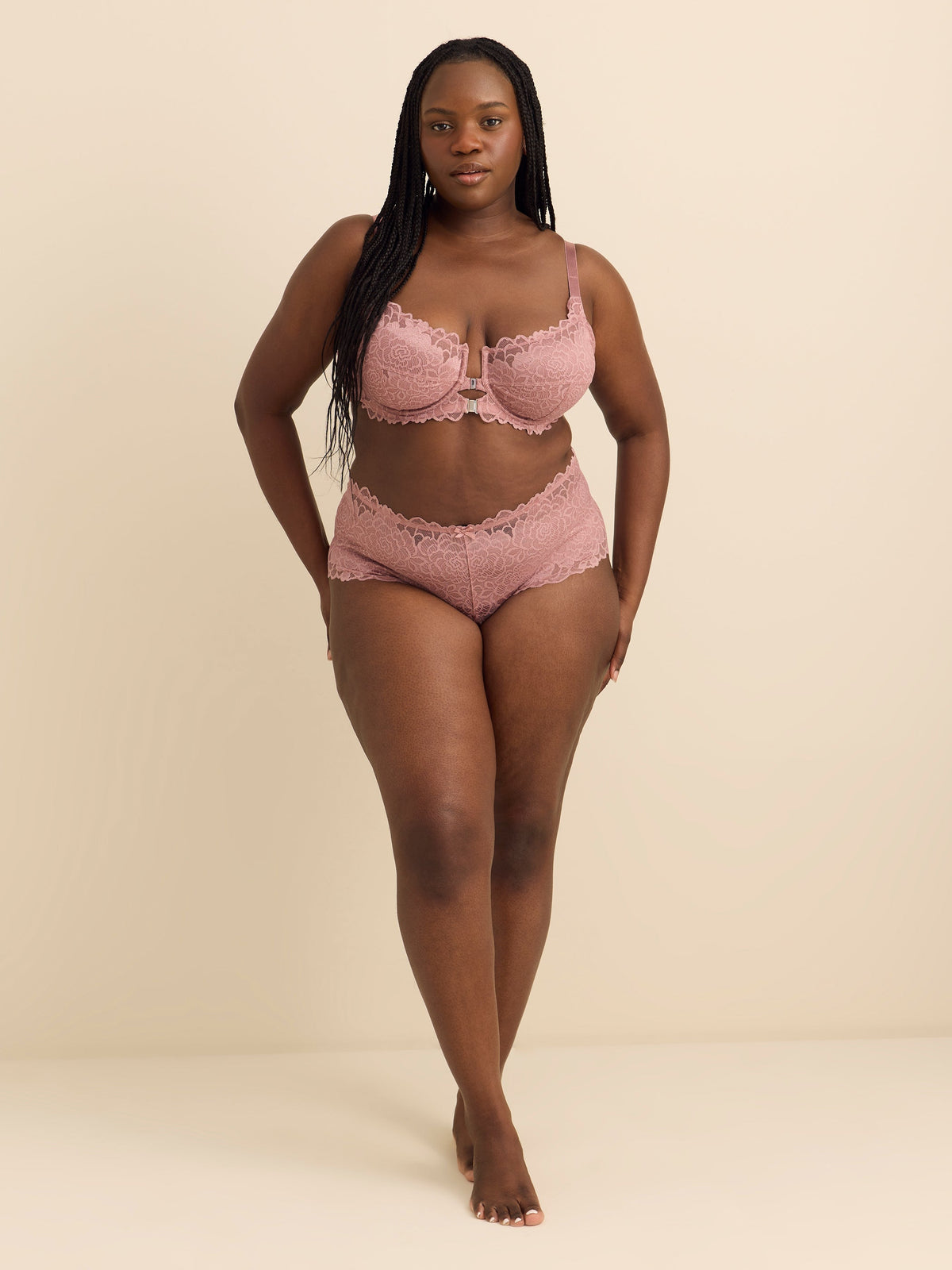 Solid Brief with Lace Trim - Déesse Collection
