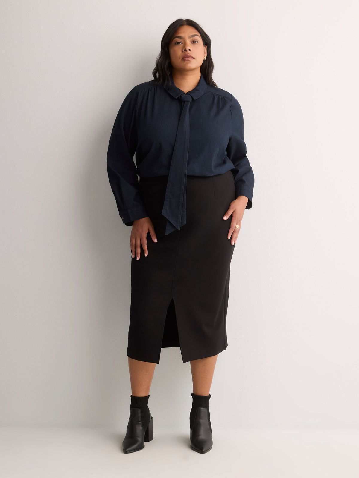 Black Pull-On Pencil Skirt
