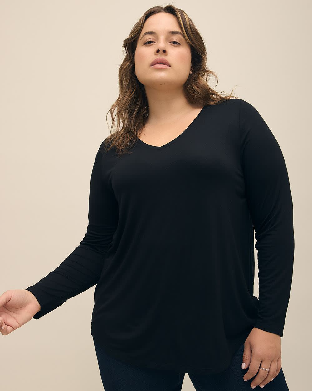 Long Black Modern-Fit Tee - PENN. Essentials