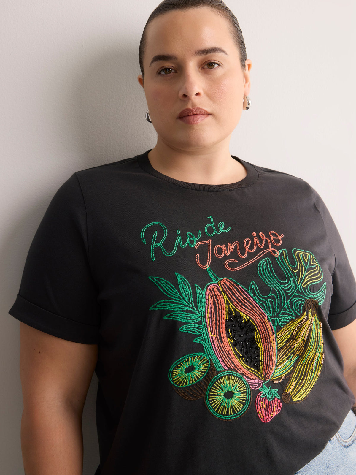 Straight-Fit Crew-Neck T-Shirt with Embroidered Front