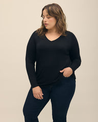 Long Black Modern-Fit Tee - PENN. Essentials