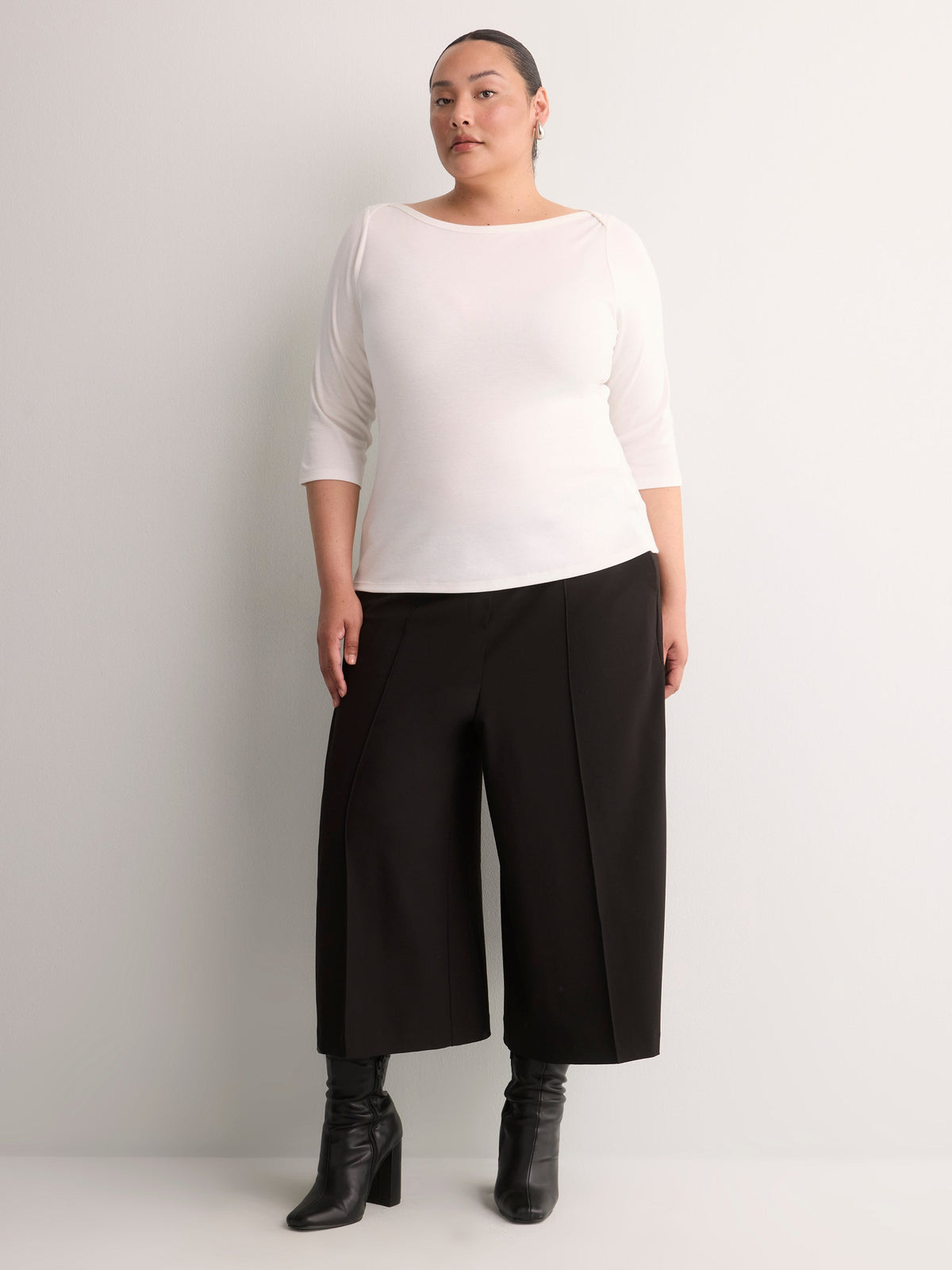 Pintuck Pull-On Crop Culotte Pant