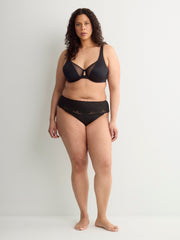 Essential Lace Thong - Déesse Collection