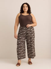 Heart-Shape Fancy-Stitched Sweater Tank