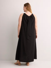 Sleeveless A-Line Halter Maxi Dress with Back Bow Tie